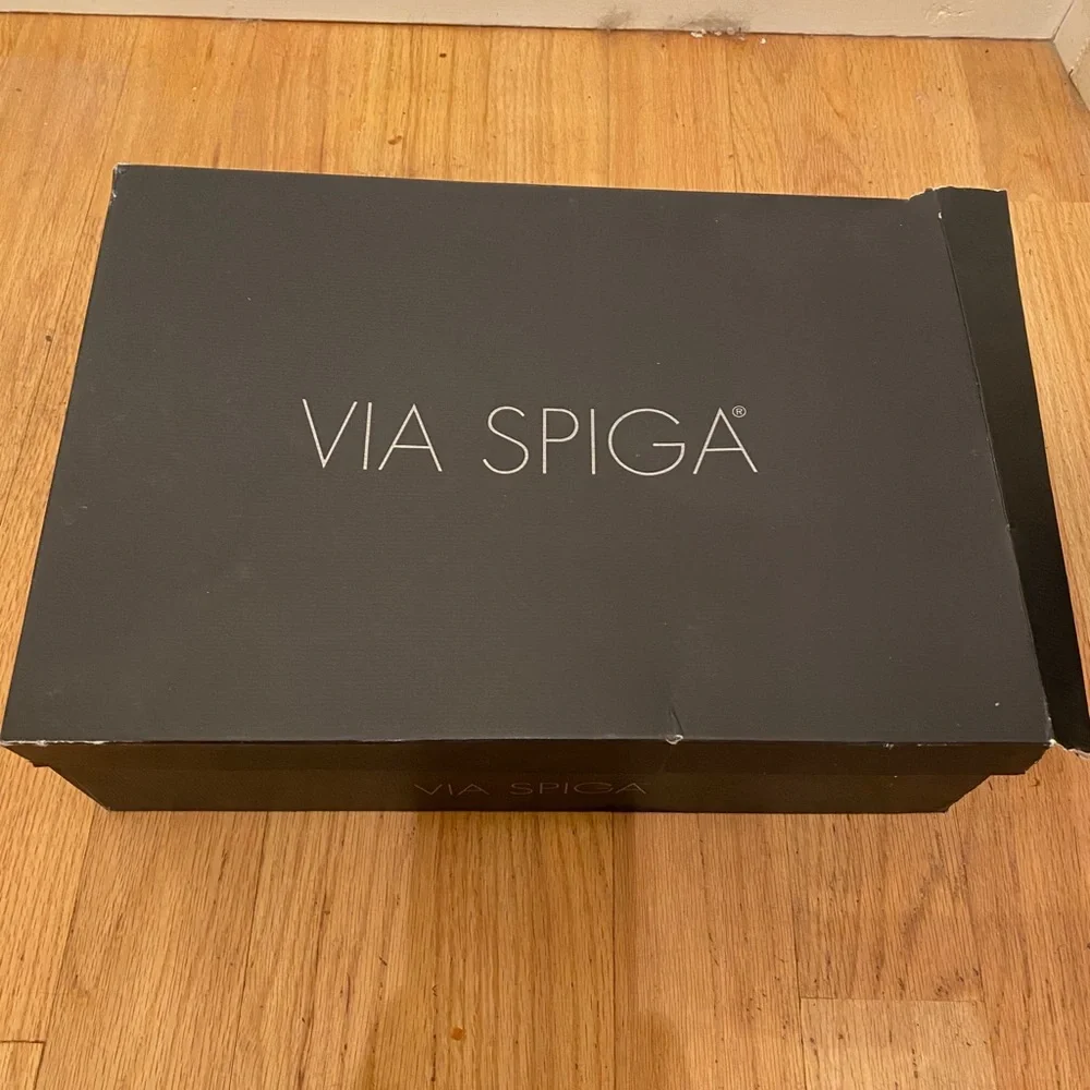 Via Spiga Black Leather Larry Calf Boots 6.5 - Picture 7 of 9